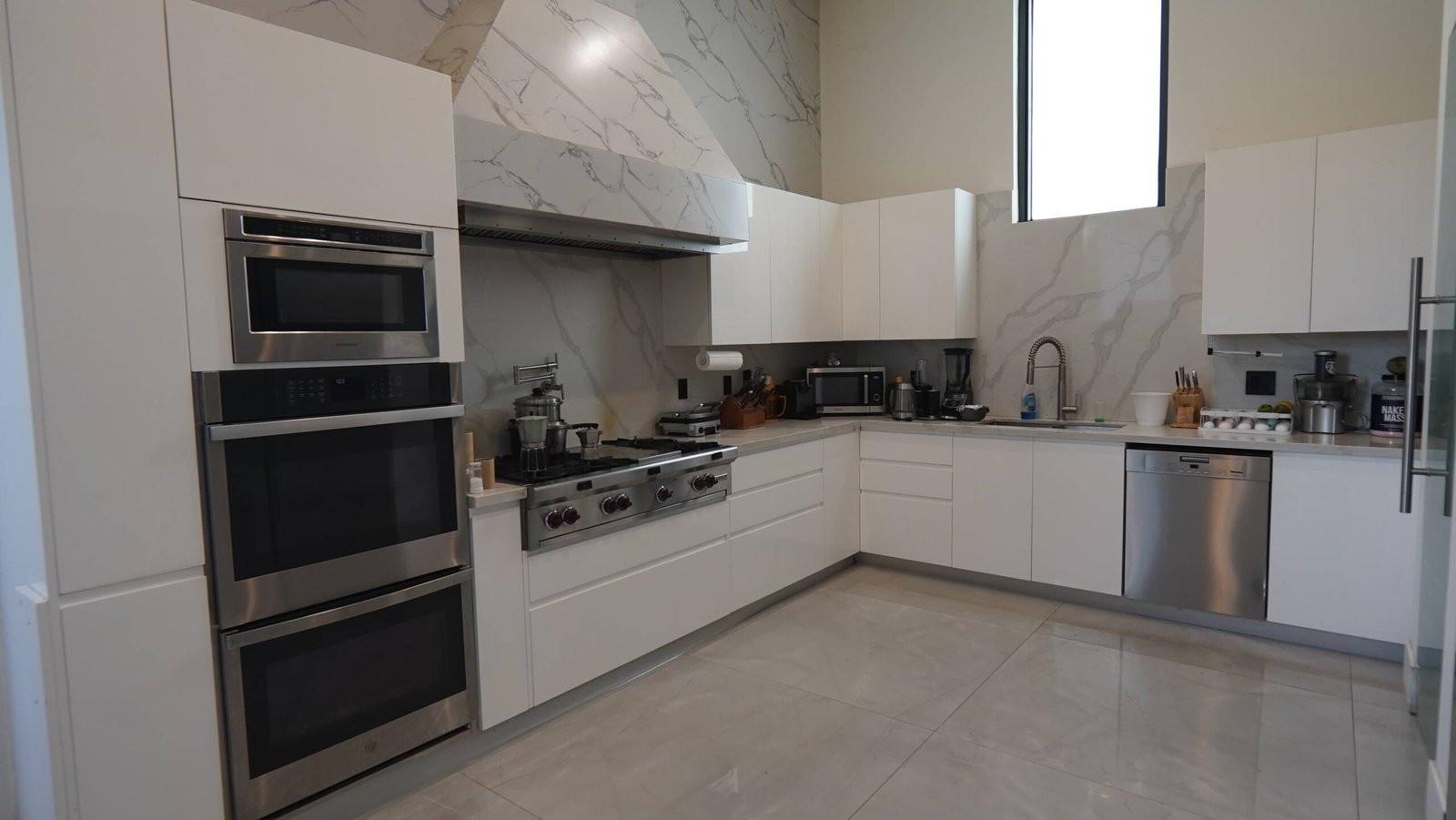 Hot Kitchen